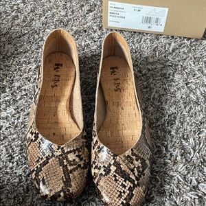 Kork-Ease Women's Brown Snakeskin Loafers